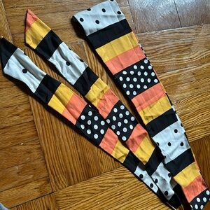 Long thin scarf